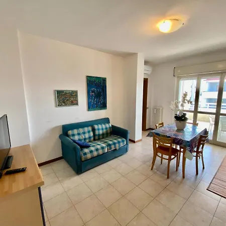 Vista Mare Con E Piscina Apartament *