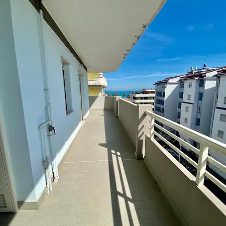 Vista Mare Con E Piscina Apartament