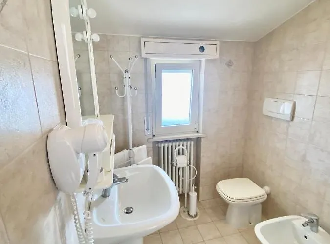 Vista Mare Con E Piscina Alba Adriatica